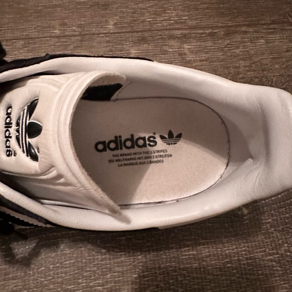 Adidas Gazelle shoes, size 6 1/2, usually wears 7 1/2. one full size too big. - Picture 5 of 7